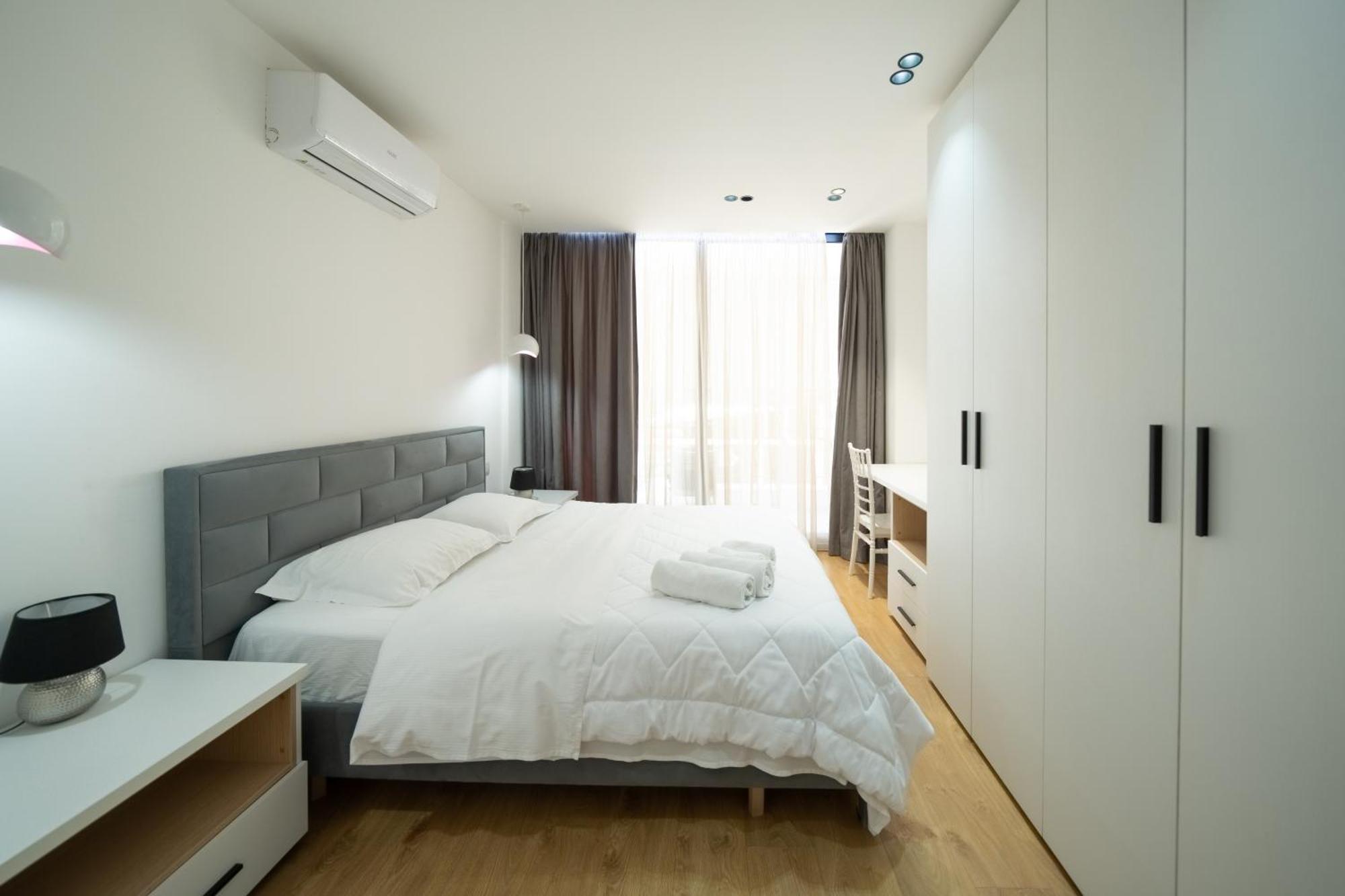 Cosy Urban Central Apartment Tiranë Luaran gambar