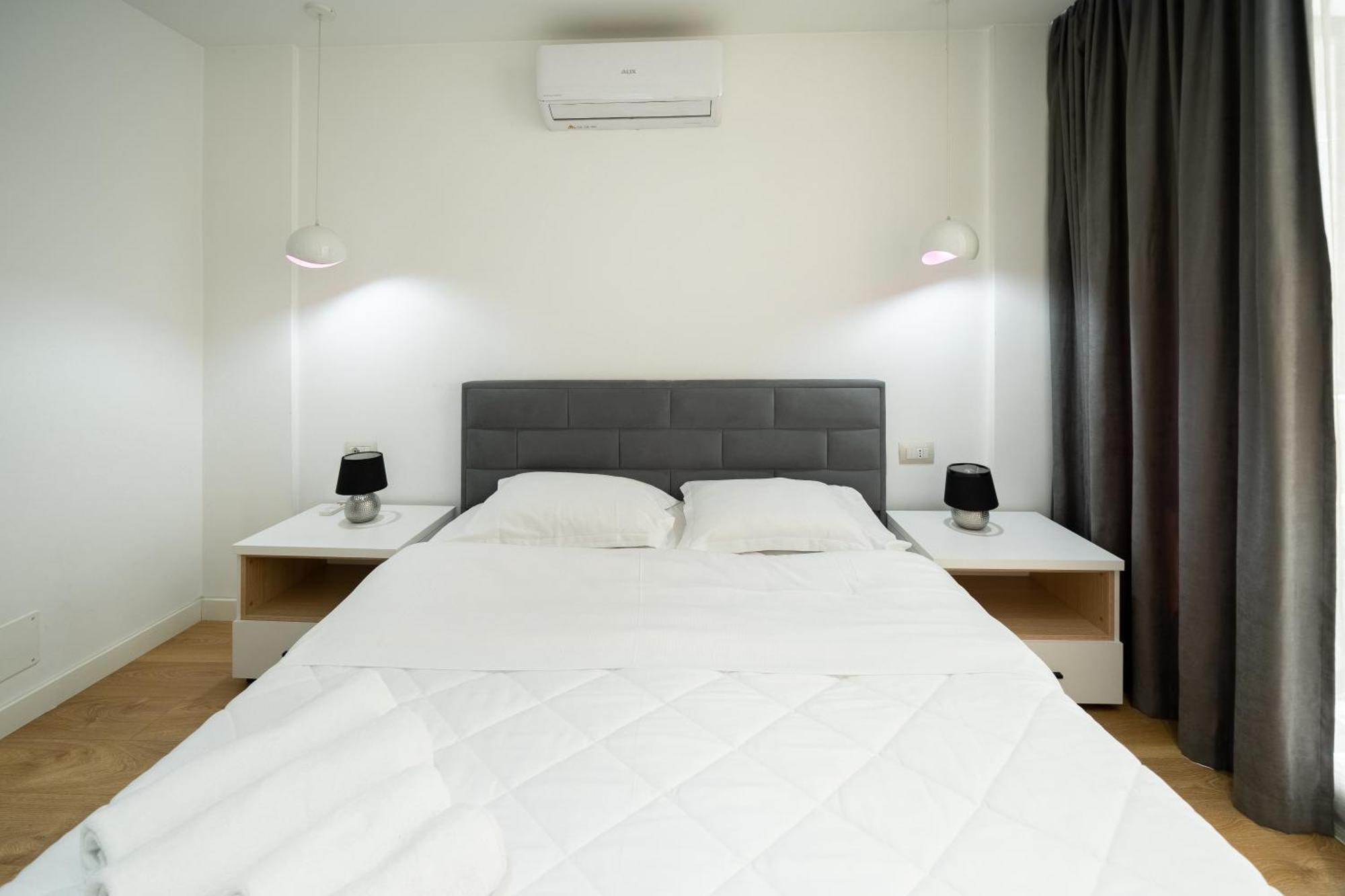 Cosy Urban Central Apartment Tiranë Luaran gambar