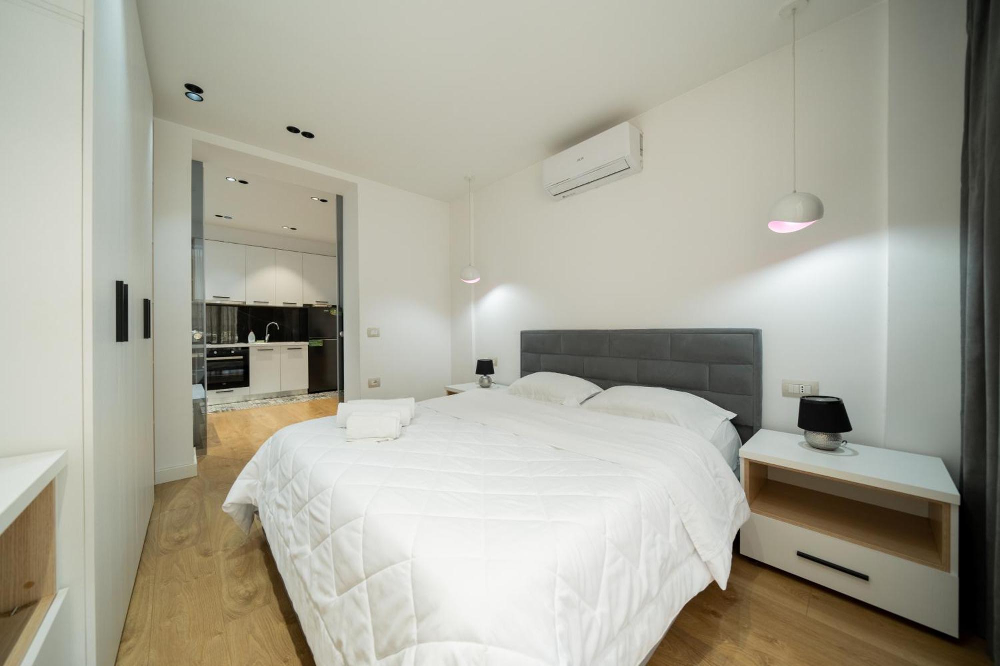 Cosy Urban Central Apartment Tiranë Luaran gambar